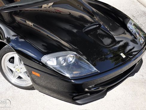 Used 1998 Ferrari 550 Maranello Coupe image 5