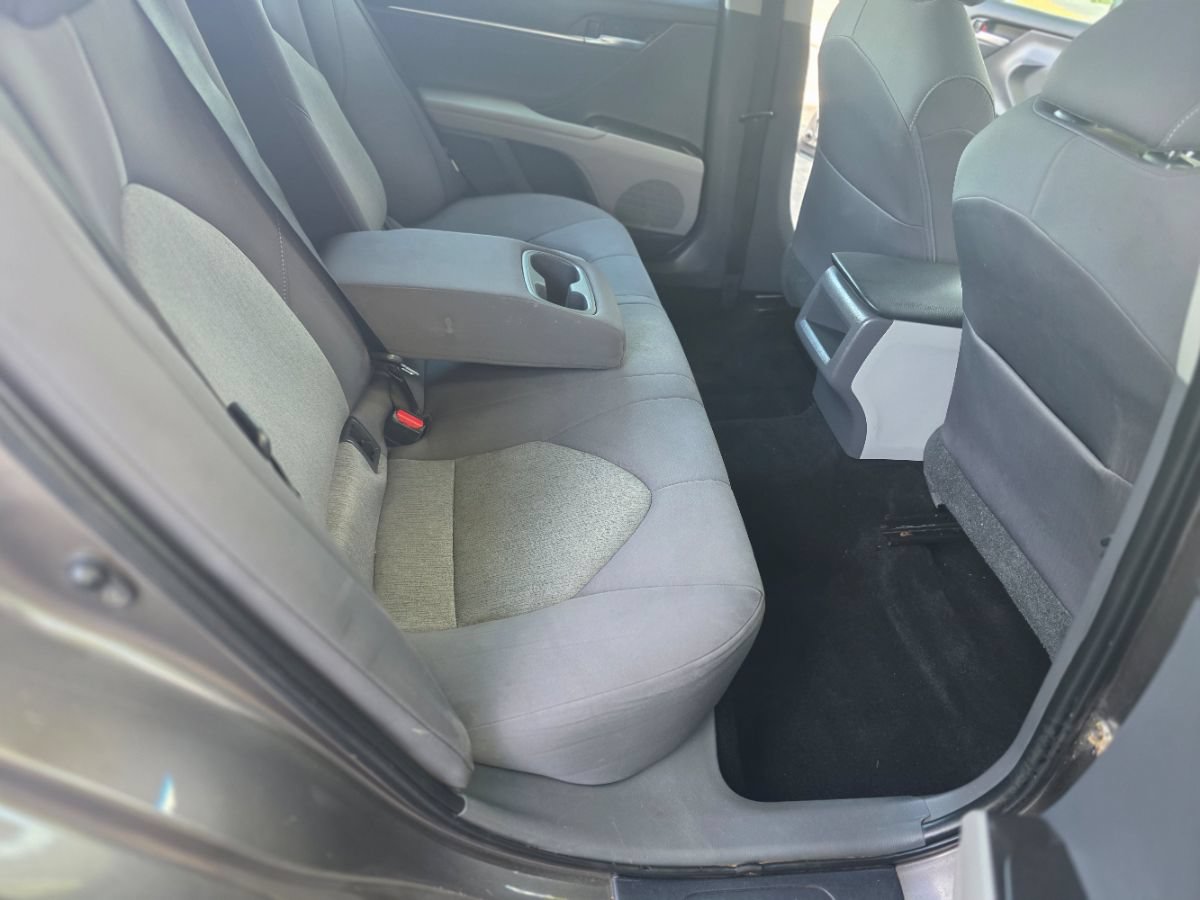 Used 2021 Toyota Camry LE w/ Carpet Mat Package (TMS) FWD image 22
