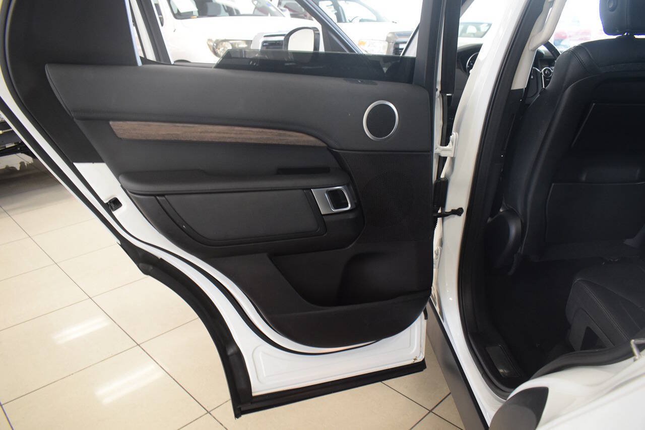 Used 2017 Land Rover Discovery HSE AWD/4WD image 45