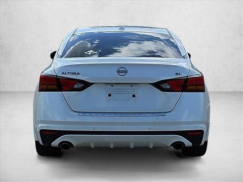 Used 2023 Nissan Altima 2.5 SL FWD image 6