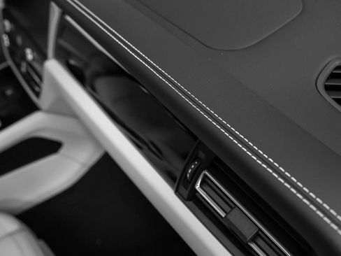 New 2025 Porsche Macan image 72