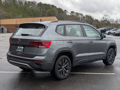 Used 2024 Volkswagen Taos S image 9