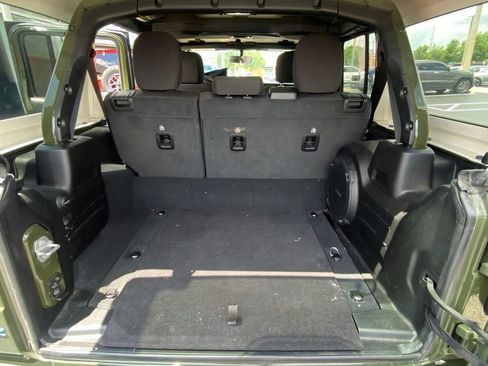 Used 2023 Jeep Wrangler Unlimited w/ 8.4" Radio Group AWD/4WD image 25