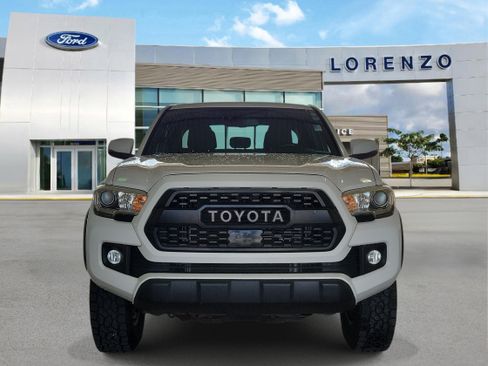 Used 2019 Toyota Tacoma TRD Off-Road AWD/4WD image 2