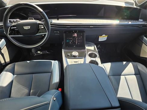 New 2025 Cadillac Escalade IQ Luxury 2 image 21