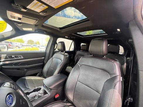 Used 2018 Ford Explorer Sport w/ Equipment Group 401A AWD/4WD image 23
