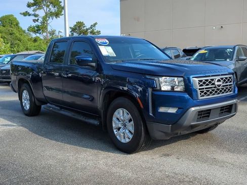 Used 2023 Nissan Frontier SV RWD image 4