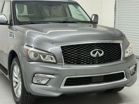 Used 2017 INFINITI QX80 Sport Utility 4D image 10