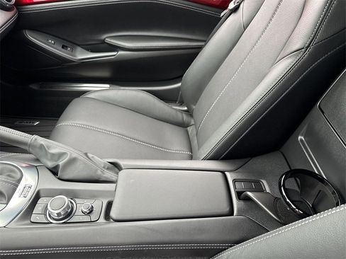 Used 2024 MAZDA MX-5 Miata Grand Touring image 17