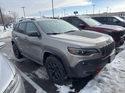 Used 2019 Jeep Cherokee Trailhawk w/ Comfort/Convenience Group