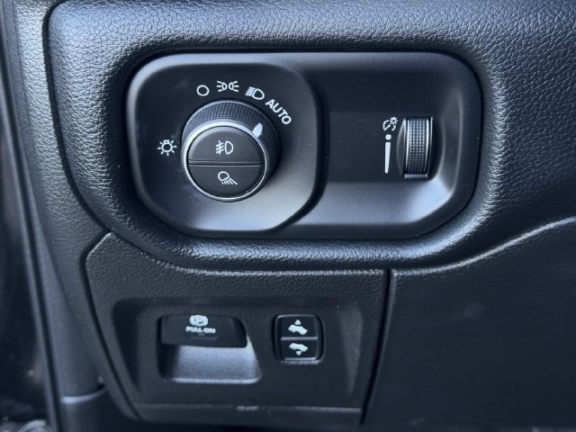 Used 2020 RAM 1500 Big Horn AWD/4WD image 27