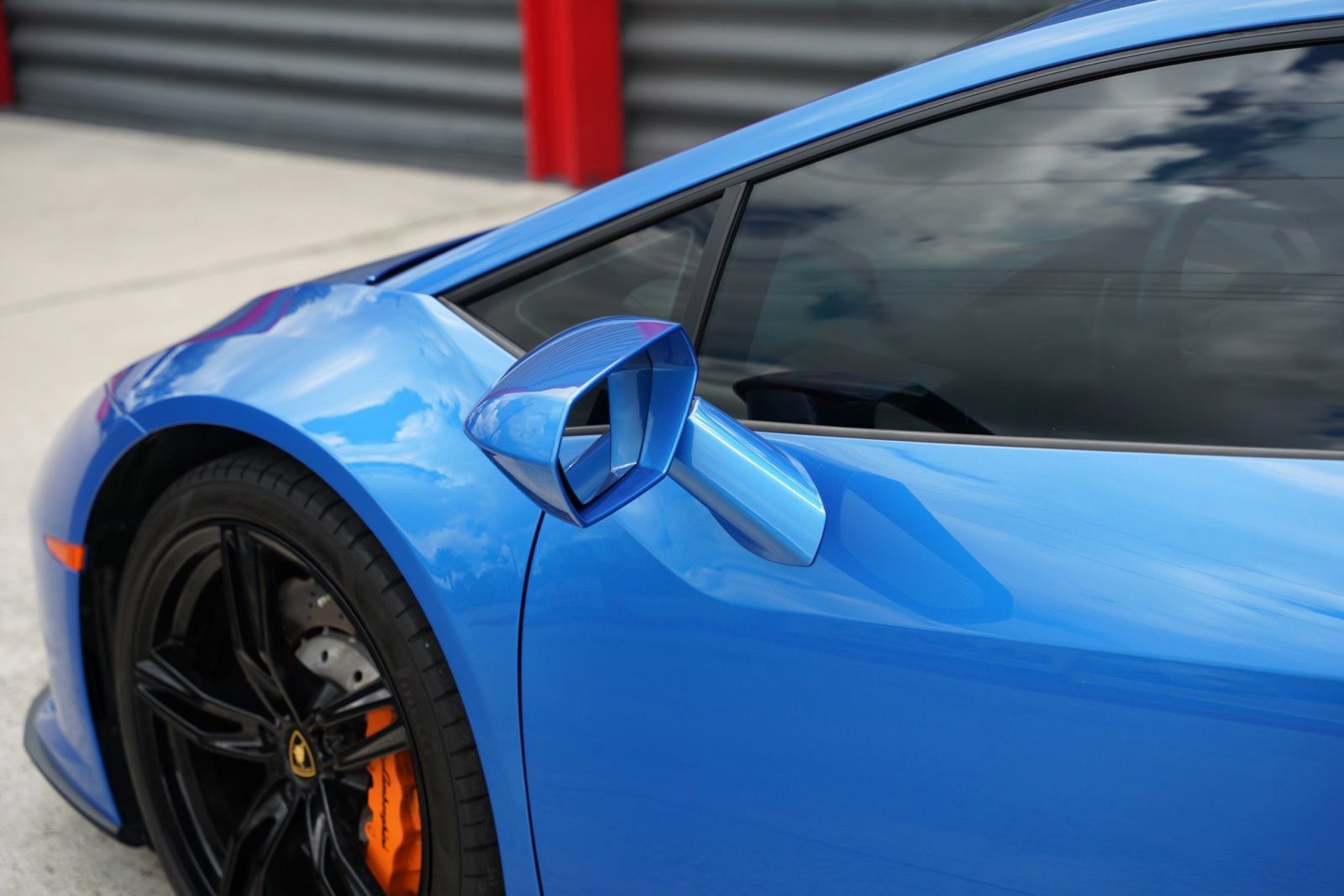 Used 2020 Lamborghini Huracan EVO RWD image 11