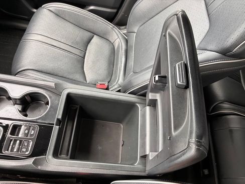 Used 2023 Honda Pilot Elite image 36