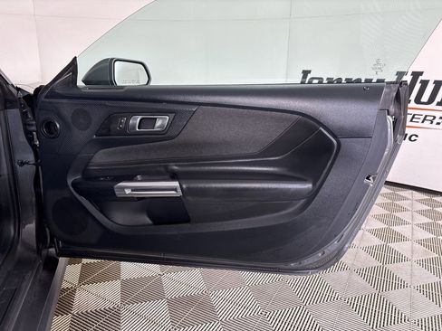 Used 2024 Ford Mustang Coupe image 19