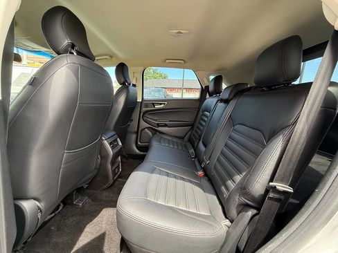 Used 2017 Ford Edge SEL AWD/4WD image 18