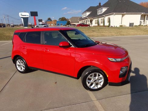 Used 2021 Kia Soul S image 10