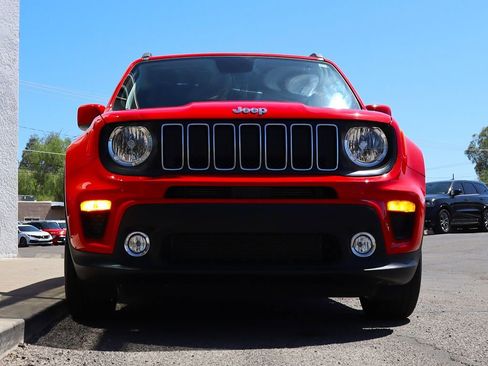 Used 2019 Jeep Renegade Latitude FWD image 17