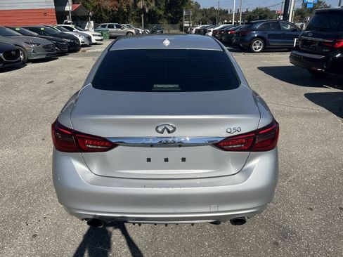 Used 2019 INFINITI Q50 Luxe w/ Essential Package (3.0T Luxe) image 6