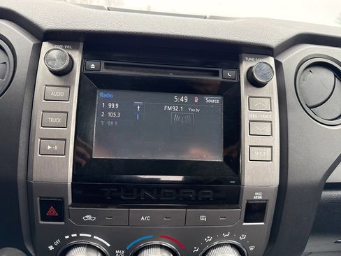 Used 2018 Toyota Tundra SR image 15