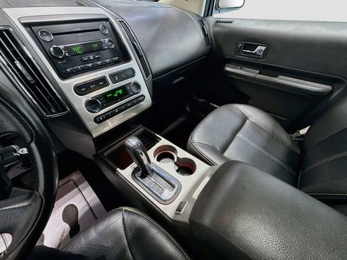 Used 2009 Ford Edge Limited FWD image 16