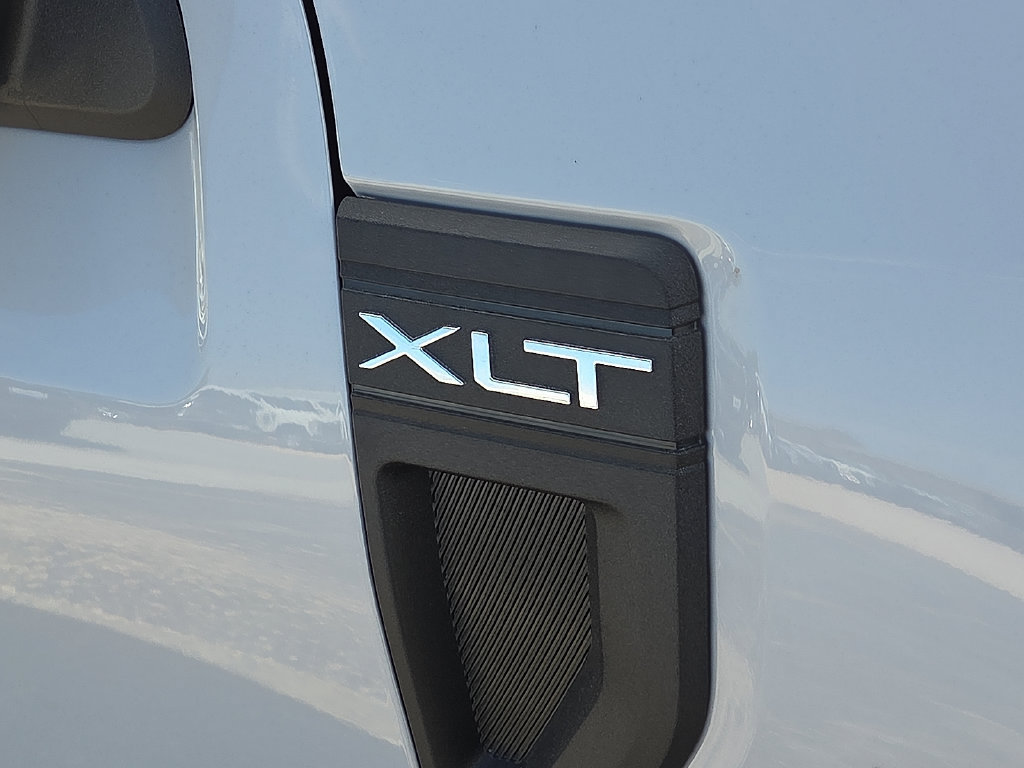 New 2026 Ford Maverick XLT FWD image 12