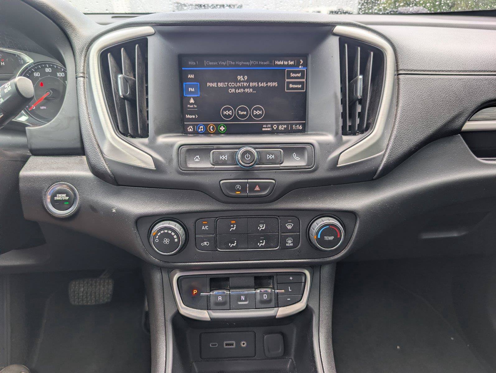 Used 2024 GMC Terrain SLE AWD/4WD image 16