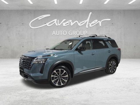 New 2026 Nissan Pathfinder Platinum image 1