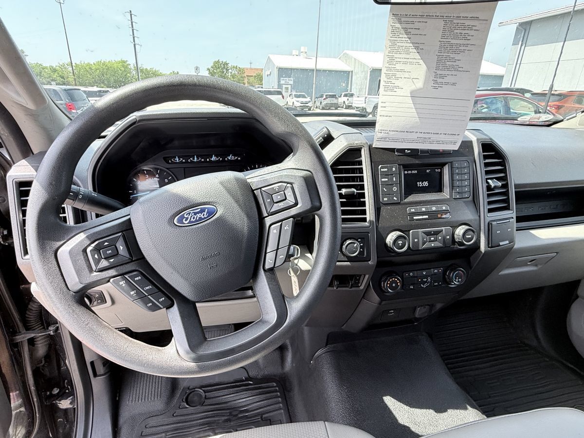 Used 2022 Ford F250 XL w/ Power Equipment Group AWD/4WD image 9