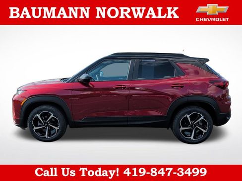 Used 2022 Chevrolet TrailBlazer RS w/ Sun and Liftgate Package AWD/4WD image 4