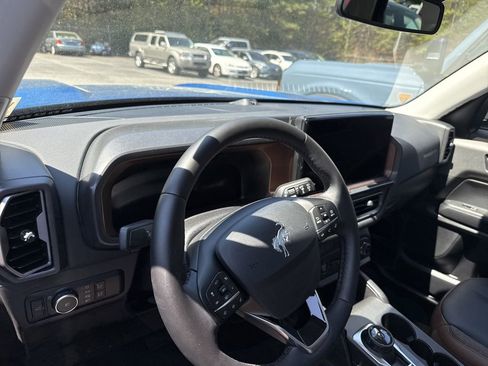 Used 2025 Ford Bronco Sport Outer Banks w/ Outer Banks Tech Package+ image 31