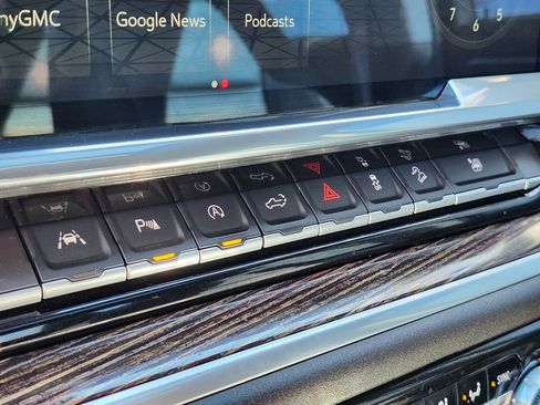 Used 2022 GMC Sierra 1500 Elevation w/ Elevation Premium Package AWD/4WD image 25