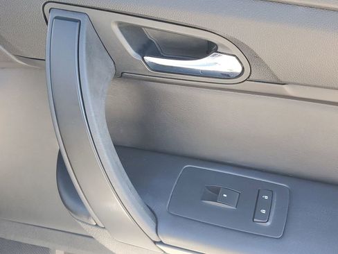 Used 2016 Chevrolet Traverse LT w/ Style and Technology Package image 47