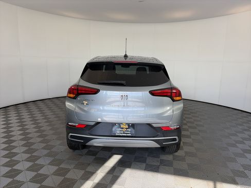 Used 2024 Buick Encore GX Preferred w/ Comfort Package FWD image 9