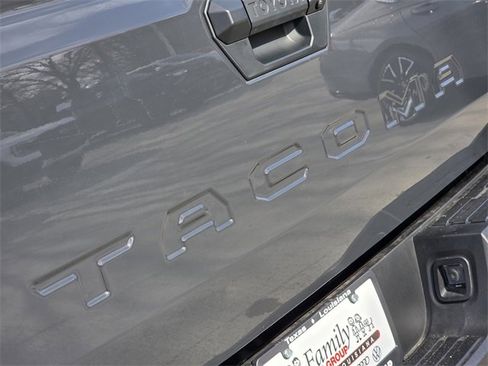 Used 2025 Toyota Tacoma SR image 7