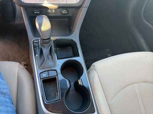 Used 2018 Hyundai Sonata SE image 19
