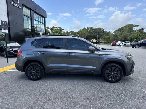 Used 2022 Volkswagen Taos S FWD image 5