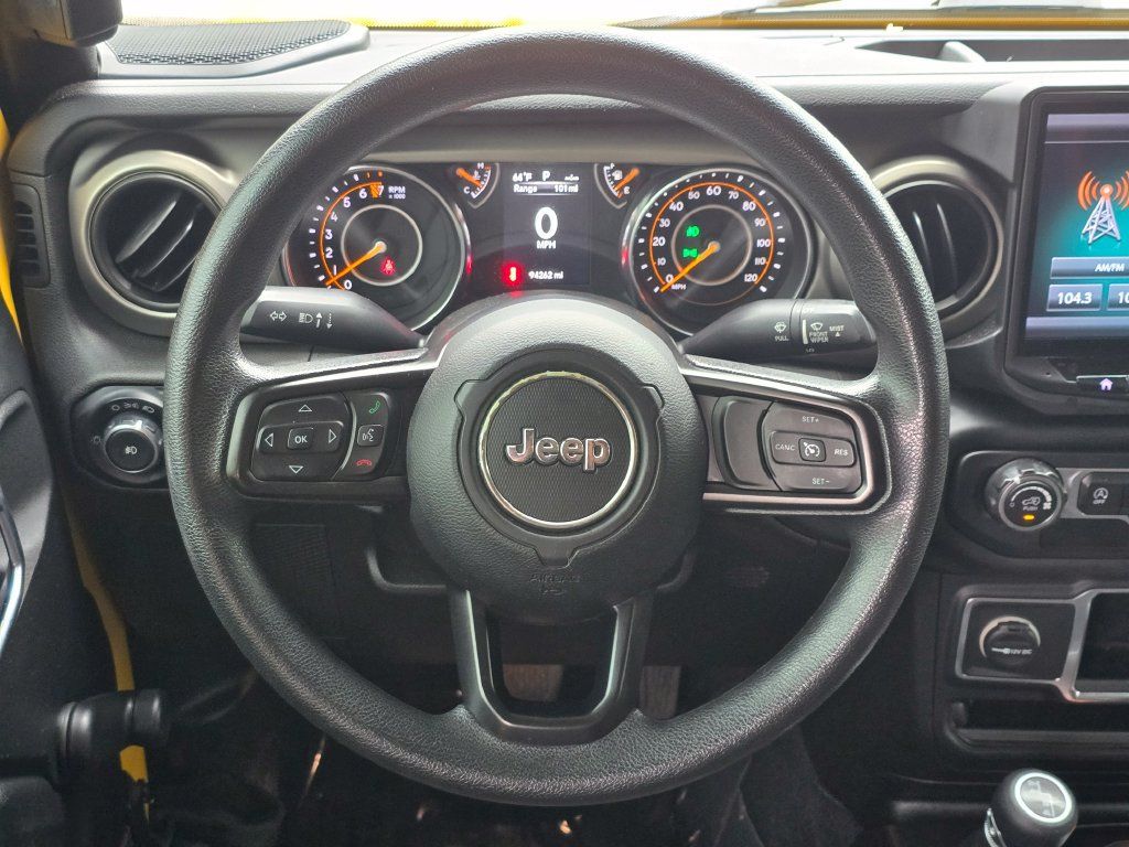 Used 2018 Jeep Wrangler Unlimited Sport AWD/4WD image 7