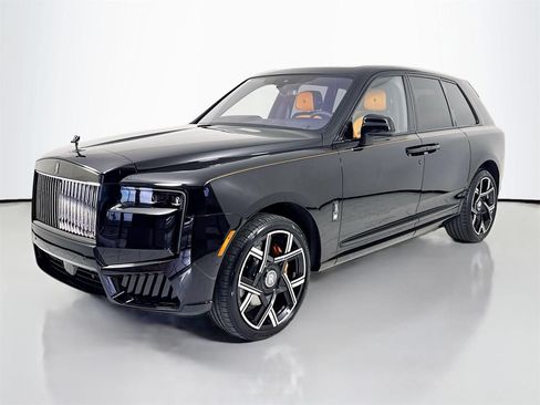 Certified 2026 Rolls-Royce Cullinan Black Badge AWD/4WD image 3