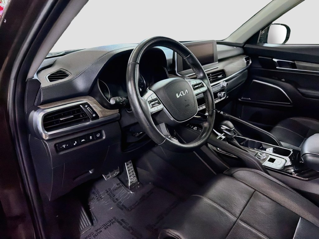 Used 2022 Kia Telluride SX w/ Nightfall Edition Package AWD/4WD image 11
