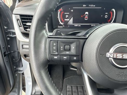 Used 2023 Nissan Rogue Platinum w/ Platinum Premium Package image 23