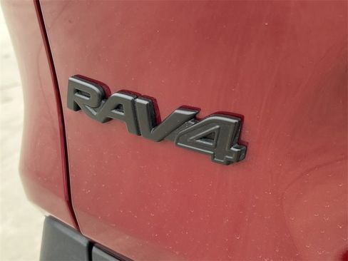 Used 2024 Toyota RAV4 XLE Premium image 13