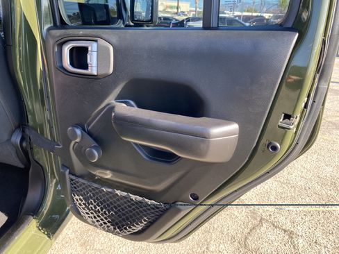 Used 2020 Jeep Wrangler Unlimited Sport AWD/4WD image 27