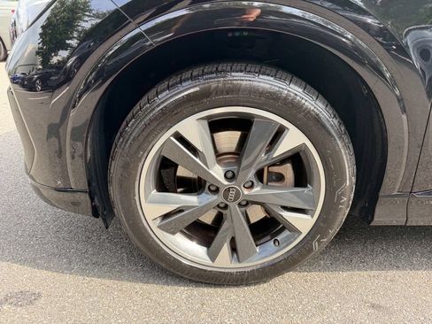 Certified 2023 Audi Q4 e-tron Prestige w/ Black Optic Package AWD/4WD image 12