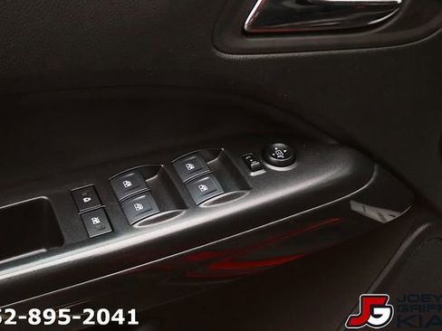 Used 2022 GMC Canyon AT4 AWD/4WD image 14