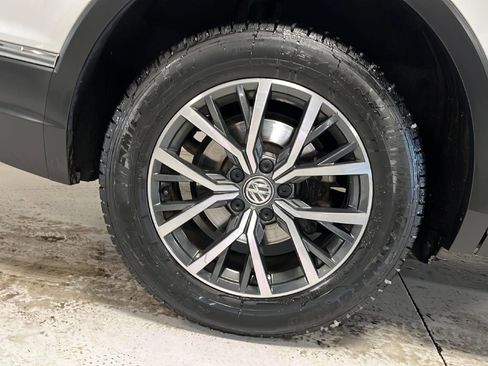Used 2018 Volkswagen Tiguan SEL image 26