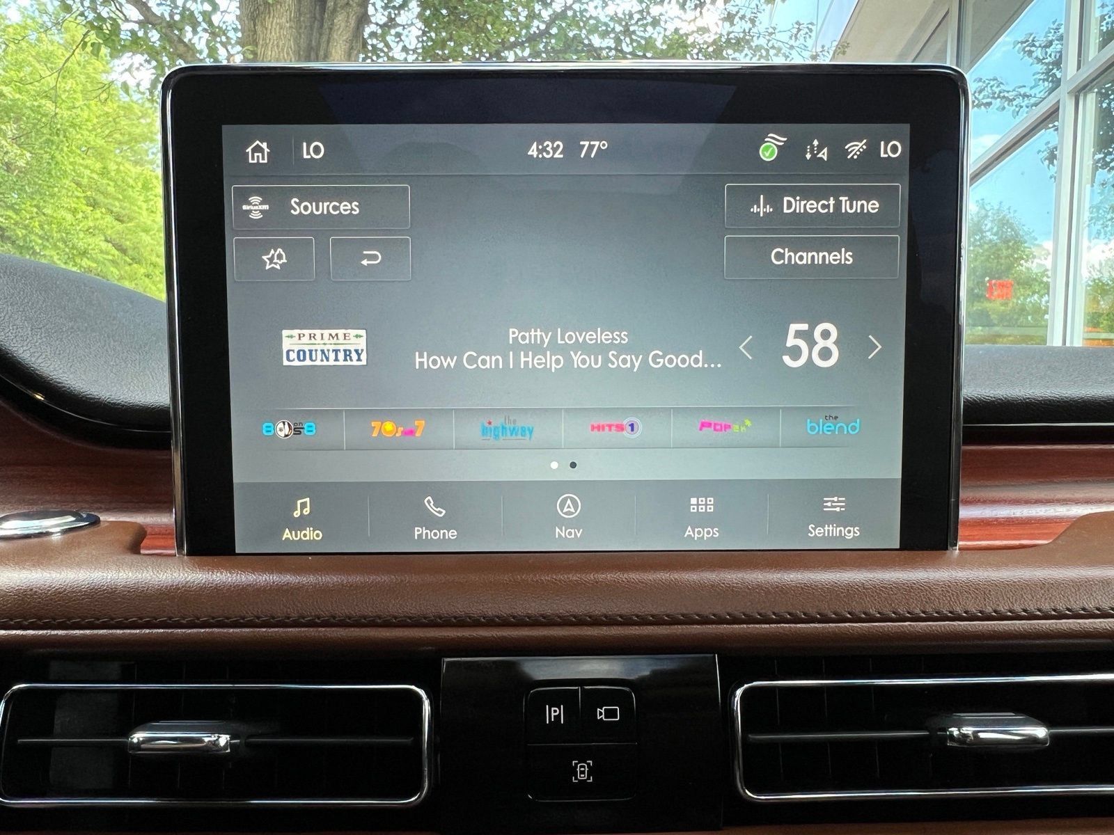 Used 2022 Lincoln Aviator Reserve w/ Equipment Group 201A RWD image 32
