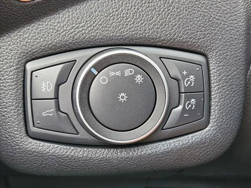 Used 2018 Ford Escape SEL image 12