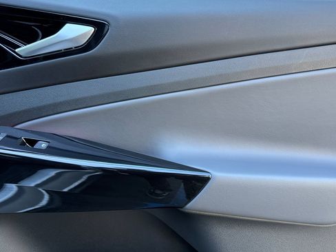 Used 2022 Volkswagen ID.4 Pro image 20