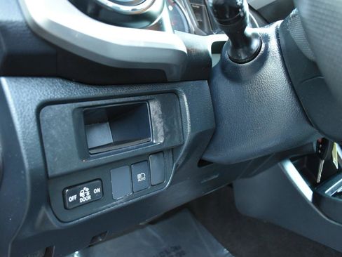 Used 2019 Toyota Tacoma SR5 image 42