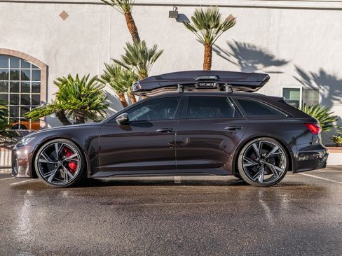 Used 2023 Audi RS 6 w/ Carbon Optic Package image 10